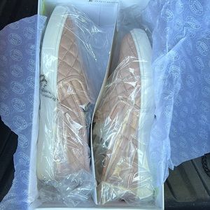 steven madden slip on shoe
